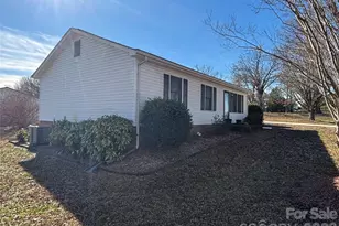 1609 Musselwhite Rd, Wingate, NC 28174 - Photo 8