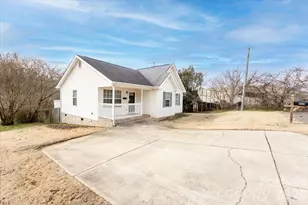 804 Caldwell St, Belmont, NC 28012 - Photo 4