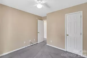 9607 Foggy Meadow Rd, Charlotte, NC 28269 - Photo 12