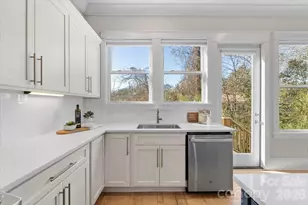 2731 Kilgo Way, Charlotte, NC 28205 - Photo 18