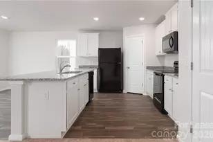 4619 Hazelburn Dr, Greensboro, NC 27405 - Photo 6