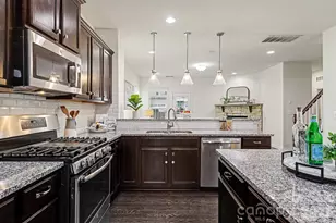 6056 Cloverdale Dr, Tega Cay, SC 29708 - Photo 8