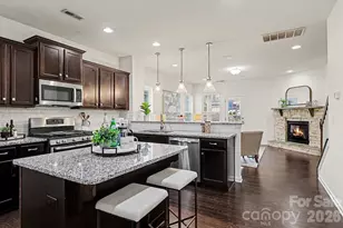 6056 Cloverdale Dr, Tega Cay, SC 29708 - Photo 6