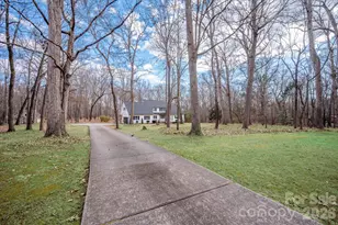 316 Wade Hampton Dr, Matthews, NC 28104 - Photo 40