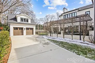 1935 Queens Rd W, Charlotte, NC 28207 - Photo 6