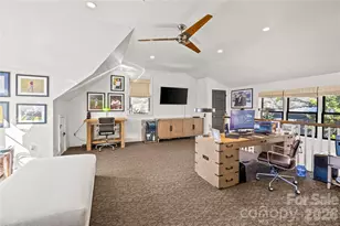 1935 Queens Rd W, Charlotte, NC 28207 - Photo 46