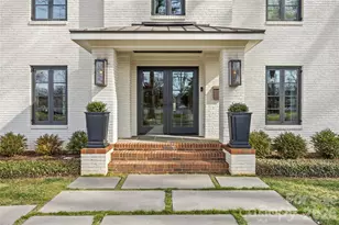 1935 Queens Rd W, Charlotte, NC 28207 - Photo 2