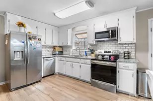 4636 Merrywood Ln, Gastonia, NC 28052 - Photo 8