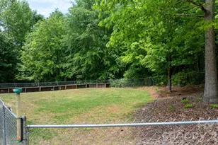 4586 Charlotte St, Conover, NC 28613 - Photo 8