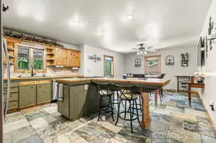4586 Charlotte St, Conover, NC 28613 - Photo 16