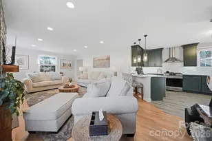 1002 S Brady Ave, Newton, NC 28658 - Photo 12