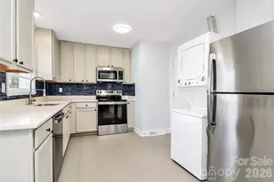 1520/1522 Woodhill Ln, Charlotte, NC 28205 - Photo 10