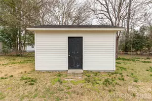 401 N Woodland Dr, Lancaster, SC 29720 - Photo 4