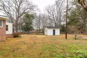 401 N Woodland Dr, Lancaster, SC 29720 - Photo 20