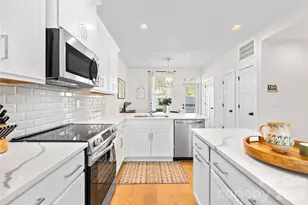 5044 York Park Ln, Charlotte, NC 28217 - Photo 6