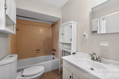 212 N Pine Lake Drive, Spartanburg, SC 29301 - Photo 22