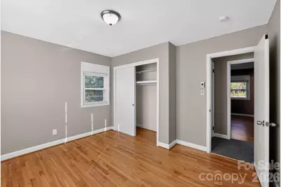 212 N Pine Lake Drive, Spartanburg, SC 29301 - Photo 20