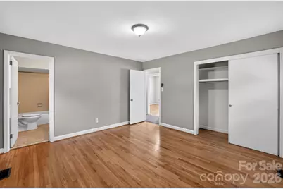 212 N Pine Lake Drive, Spartanburg, SC 29301 - Photo 18