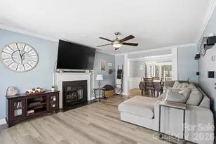 2036 Mallard Pine Ct, Charlotte, NC 28262 - Photo 4