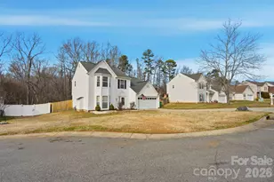 2036 Mallard Pine Ct, Charlotte, NC 28262 - Photo 2
