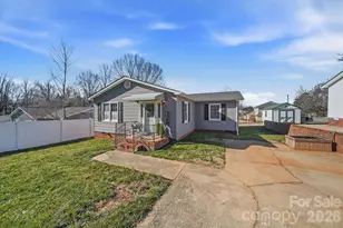 1118 N Frye Ave, Newton, NC 28658 - Photo 2