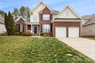 1588 Essex Hall Dr, Rock Hill, SC 29730 - Photo 2