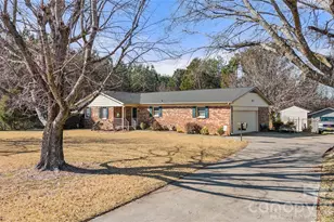 140 Patrick Rd, Gastonia, NC 28056 - Photo 2