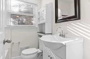 4005 Abbeydale Dr, Charlotte, NC 28205 - Photo 8