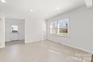 4005 Abbeydale Dr, Charlotte, NC 28205 - Photo 4