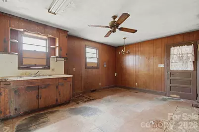 2630 Bluebird Lane, Lenoir, NC 28645 - Photo 20