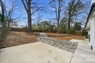 3900 Foxford Pl, Charlotte, NC 28215 - Photo 24