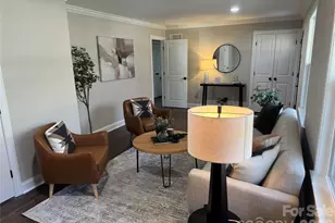 3900 Foxford Pl, Charlotte, NC 28215 - Photo 2