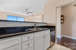 1315 East Blvd, Charlotte, NC 28203 - Photo 12