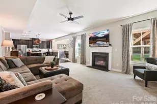 10440 Paper Birch Dr, Charlotte, NC 28215 - Photo 18