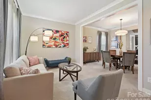 10440 Paper Birch Dr, Charlotte, NC 28215 - Photo 4