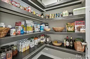 10440 Paper Birch Dr, Charlotte, NC 28215 - Photo 14