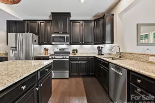 10440 Paper Birch Dr, Charlotte, NC 28215 - Photo 12