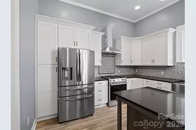 613 S Mulberry Street, Statesville, NC 28677 - Photo 10