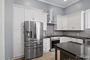 613 S Mulberry St, Statesville, NC 28677 - Photo 10