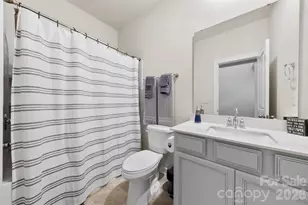 5727 Lavaux Ct, Charlotte, NC 28214 - Photo 8