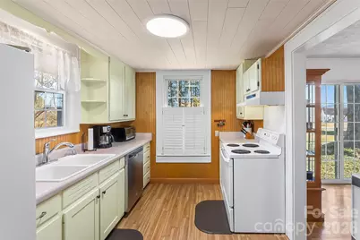 110 Garrison Road, Morganton, NC 28655 - Photo 12