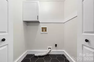 2705 N Center St, Hickory, NC 28601 - Photo 18