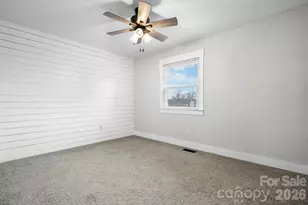 2705 N Center St, Hickory, NC 28601 - Photo 16