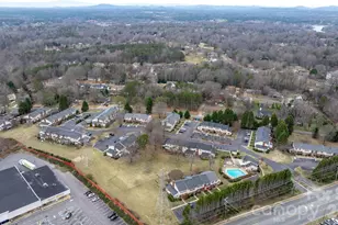 2705 N Center St, Hickory, NC 28601 - Photo 22