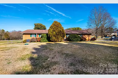 2347 Plainfield Drive, Conover, NC 28613 - Photo 10