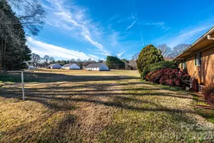 2347 Plainfield Dr, Conover, NC 28613 - Photo 12