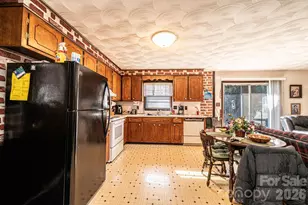 2347 Plainfield Dr, Conover, NC 28613 - Photo 36