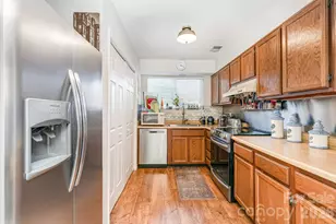 941 Sardis Cove Dr, Charlotte, NC 28270 - Photo 2