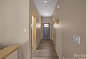 225 Aurora Ln, Tryon, NC 28782 - Photo 4