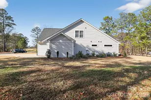 401 Grand Harbor Blvd, Ninety Six, SC 29666 - Photo 28